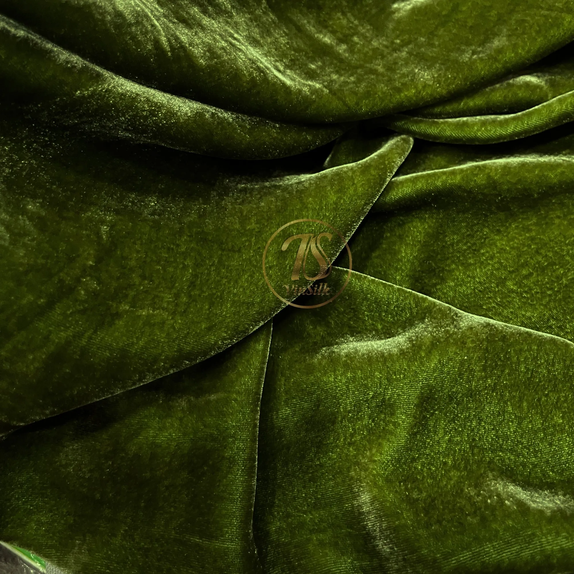 100% MULBERRY SILK VELVET fabric by the yard - Green silk velvet - Luxury Silk Velvet - Silk apparel fabric - Silk for clothes