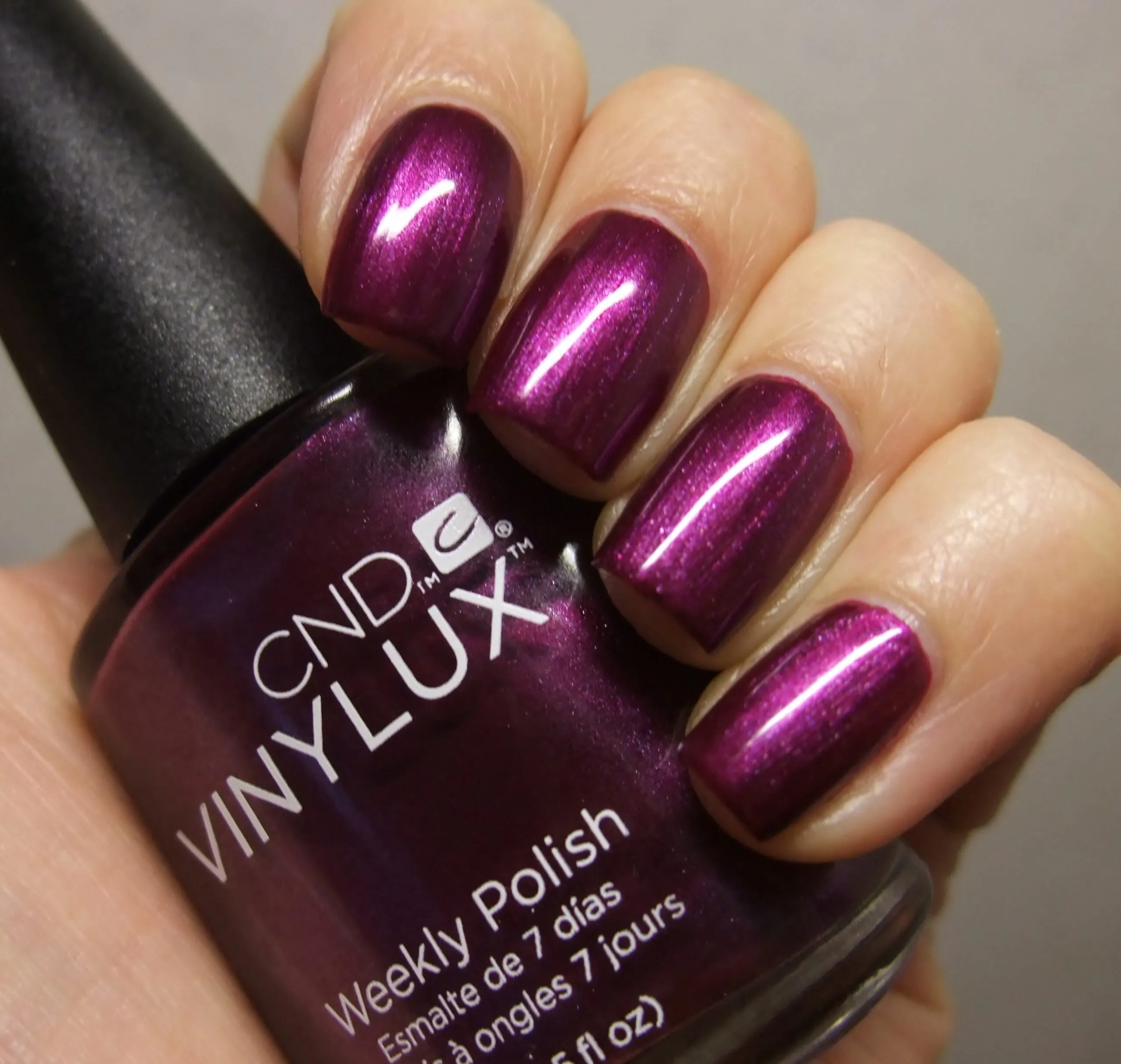 CND VINYLUX - #169 Tango Passion