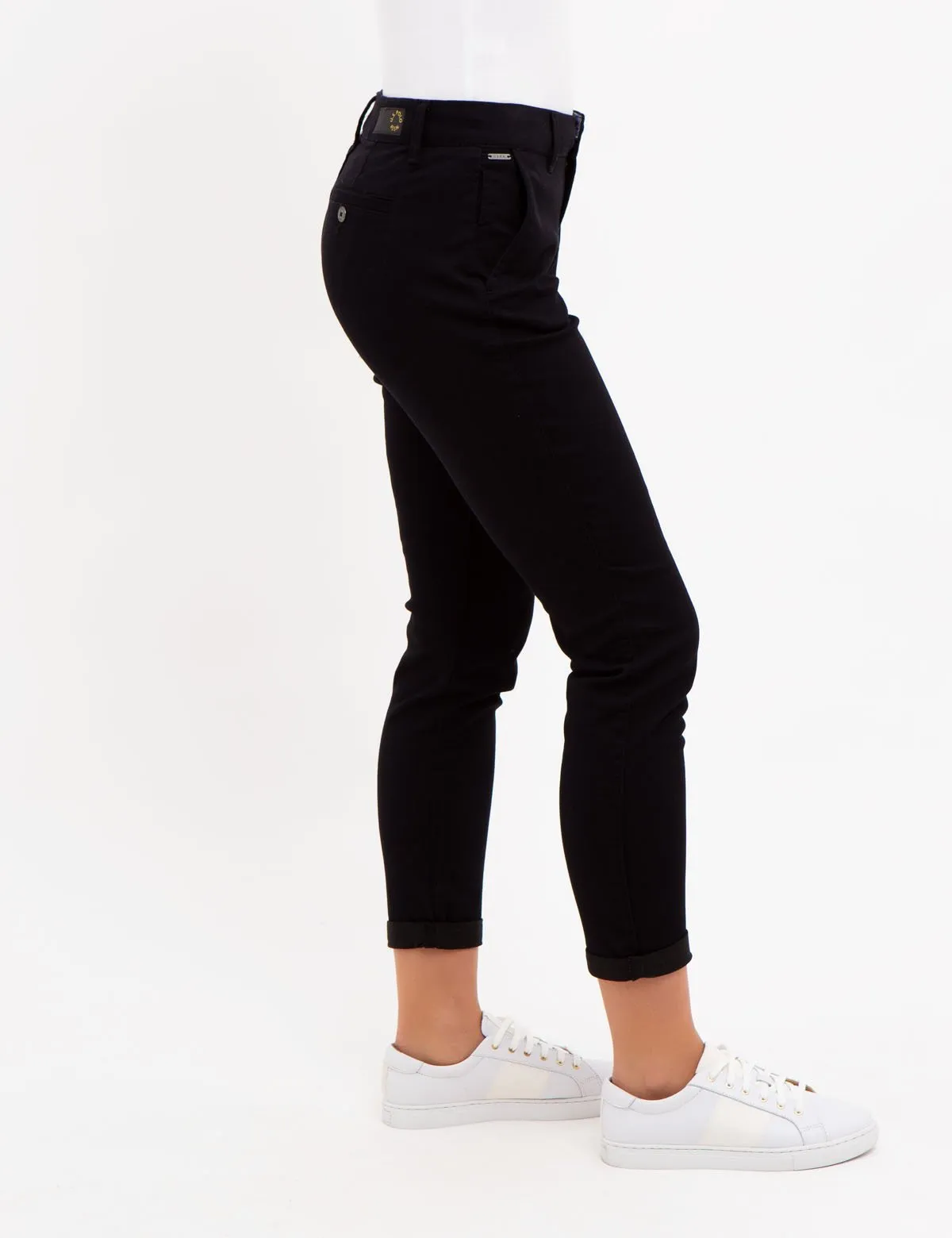 SLIM CHINO PANT