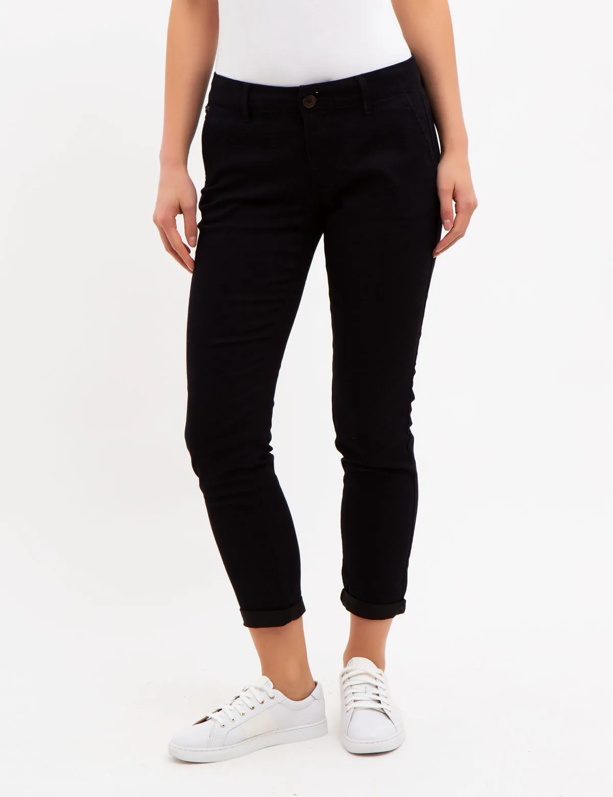 SLIM CHINO PANT